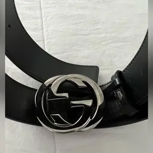 GUCCI Web belt green/red web stripe.Unisex please refer to size guide for fit. Gucci | Accessories | Gucci Web Belt Greenred Web  main image 2